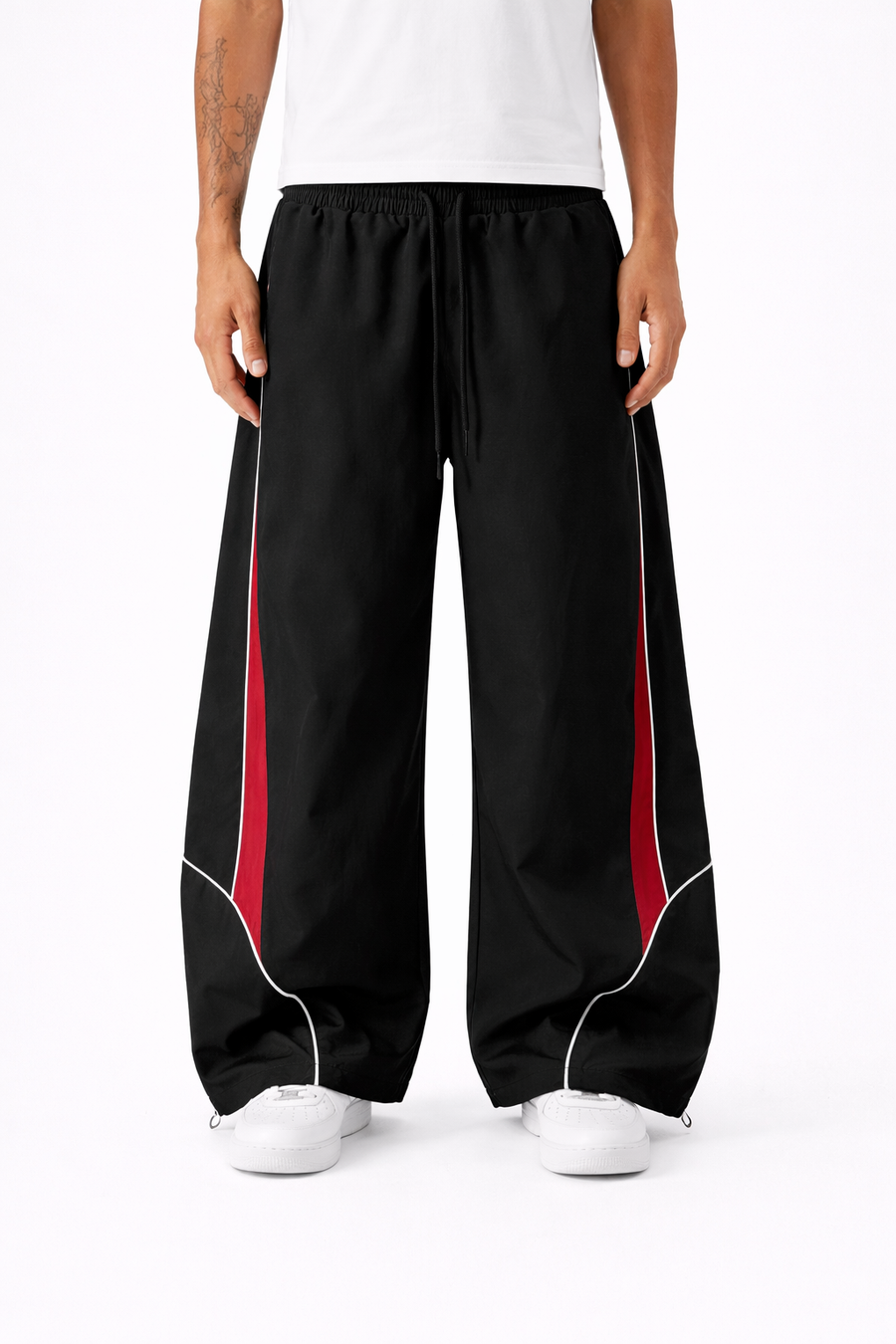 Maddox Trackpants in Red